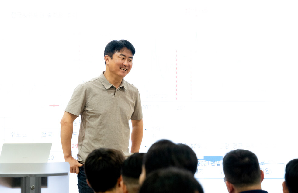 30일, 박주형 토토 카지노 COO가 P팀 출범식에 앞서 전언을 전하고 있다.
