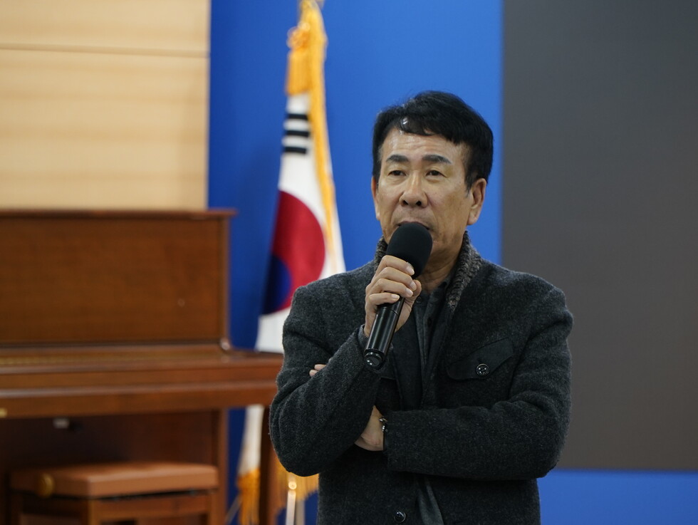 29일, 토토 카지노인재개발원에서 김진구 CFO가 강평을 전하고 있다